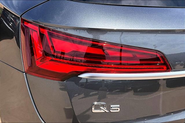 Used 2023 Audi Q5 2.0T Premium Plus w/ Premium Plus Package AWD/4WD image 32