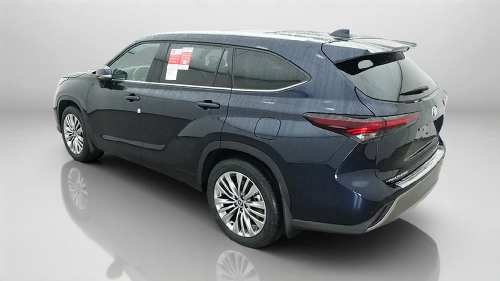 New 2026 Toyota Highlander Platinum AWD/4WD image 15