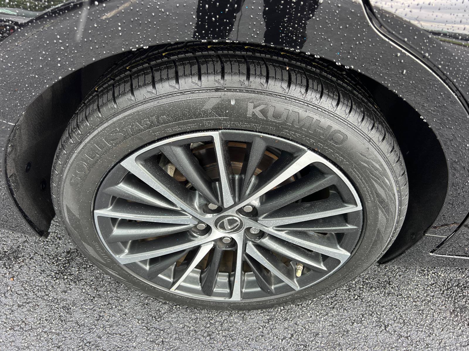 Certified 2024 Lexus ES 350 w/ Premium Package FWD image 17