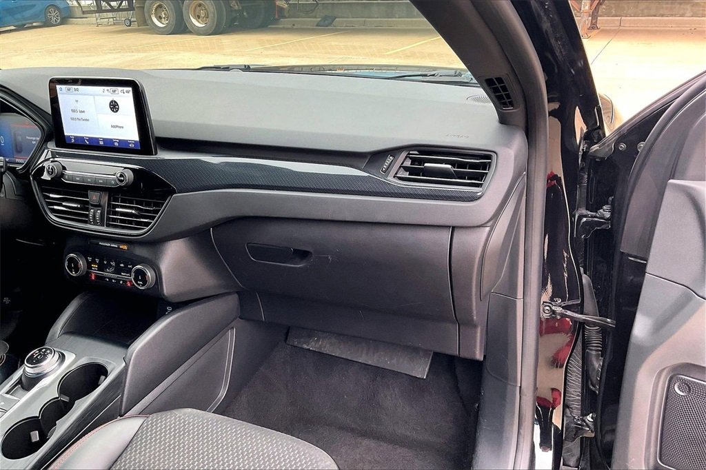 Used 2023 Ford Escape ST-Line image 16