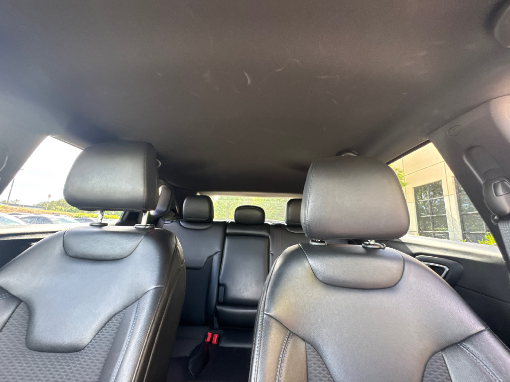 Used 2025 Jeep Compass Latitude AWD/4WD image 31