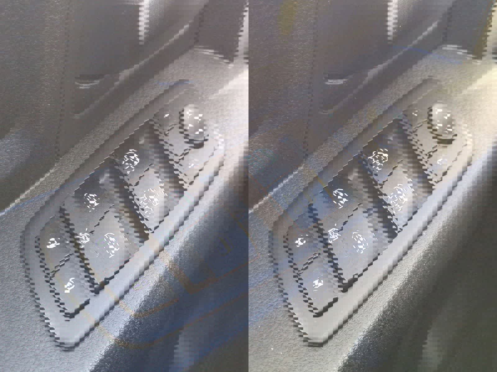 Used 2018 RAM 1500 ST w/ SXT Appearance Group image 29