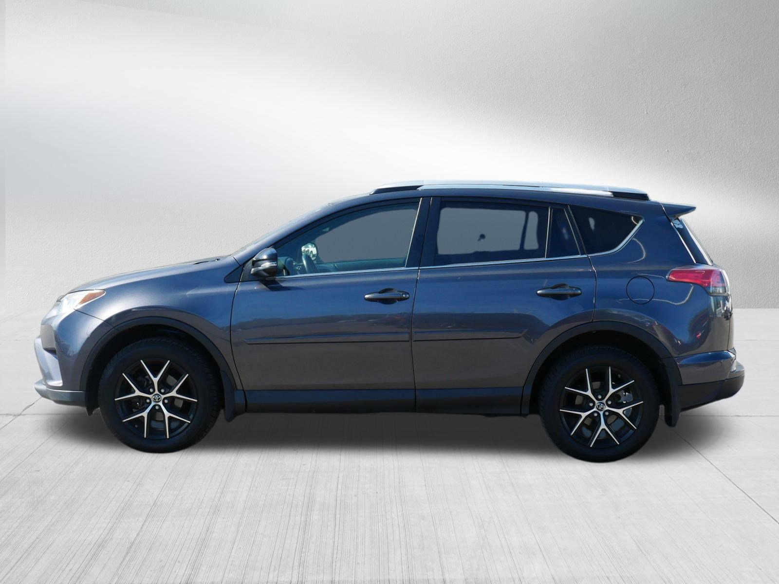 Used 2016 Toyota RAV4 SE w/ Protection Package AWD/4WD image 4