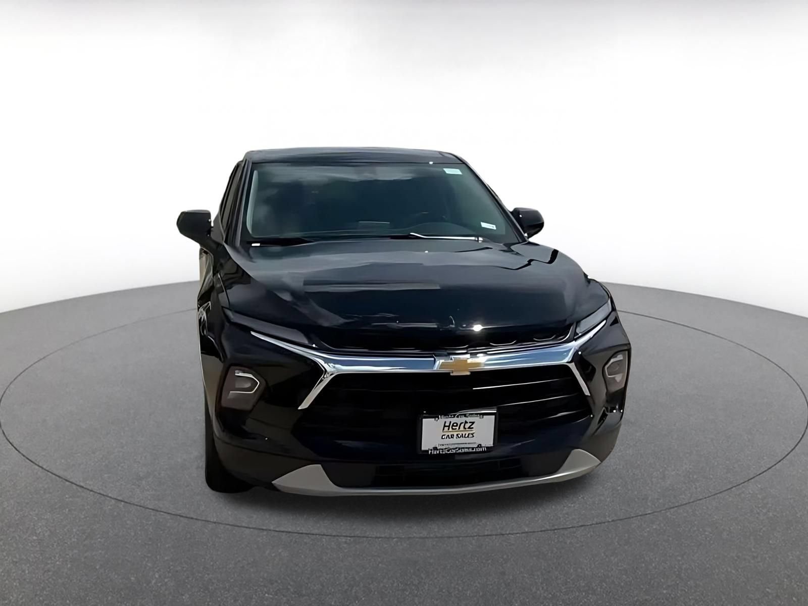 Used 2026 Chevrolet Blazer LT FWD image 4