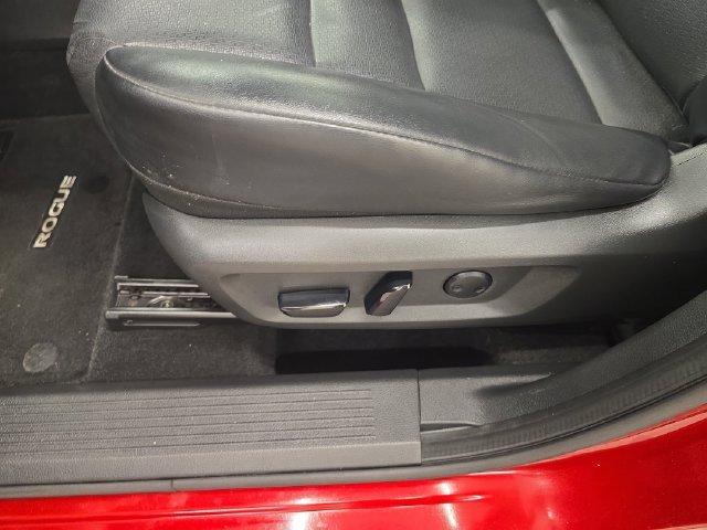 Used 2021 Nissan Rogue SV w/ Premium Package AWD/4WD image 34