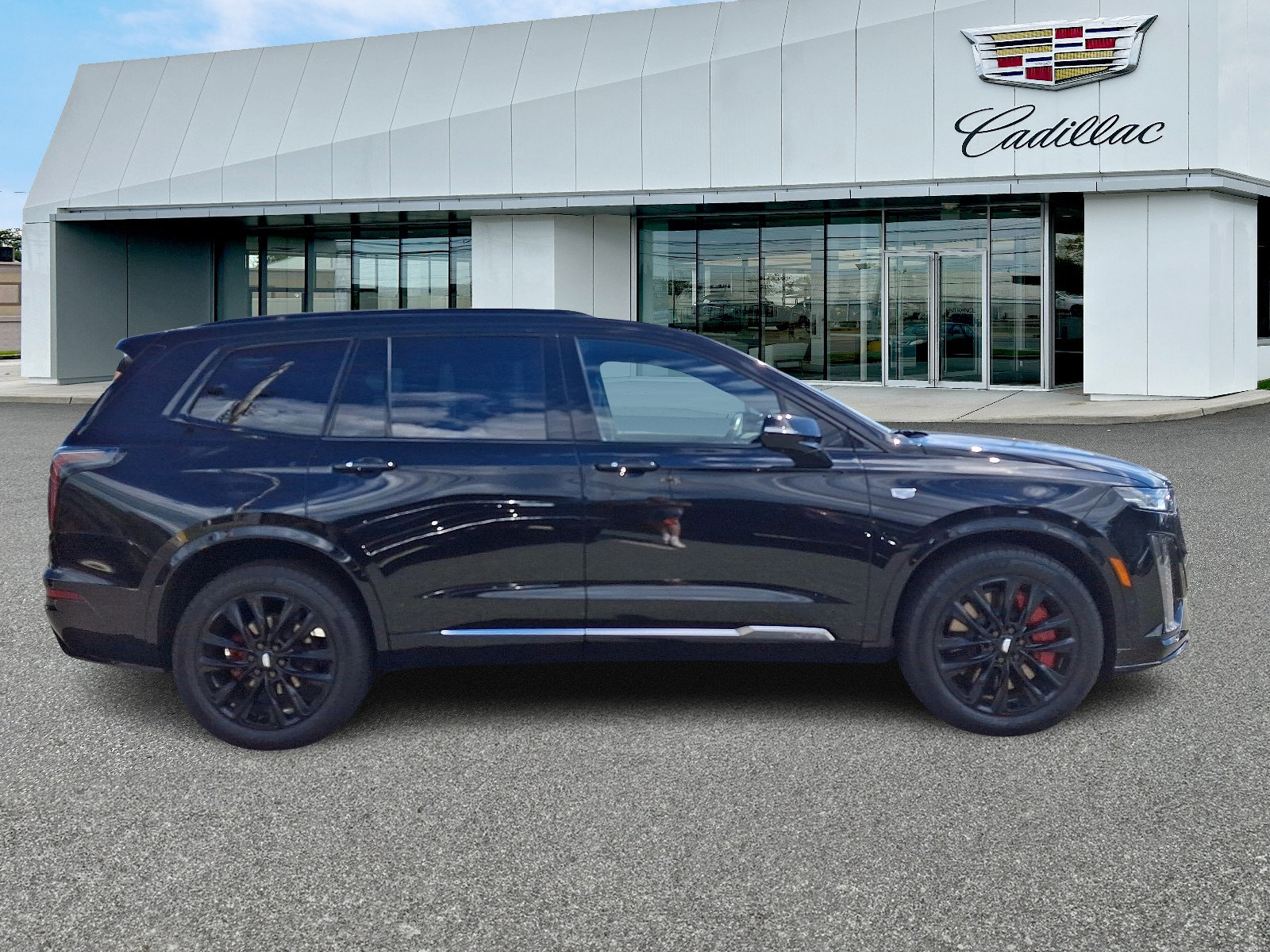 Certified 2024 Cadillac XT6 Sport w/ Technology Package image 6