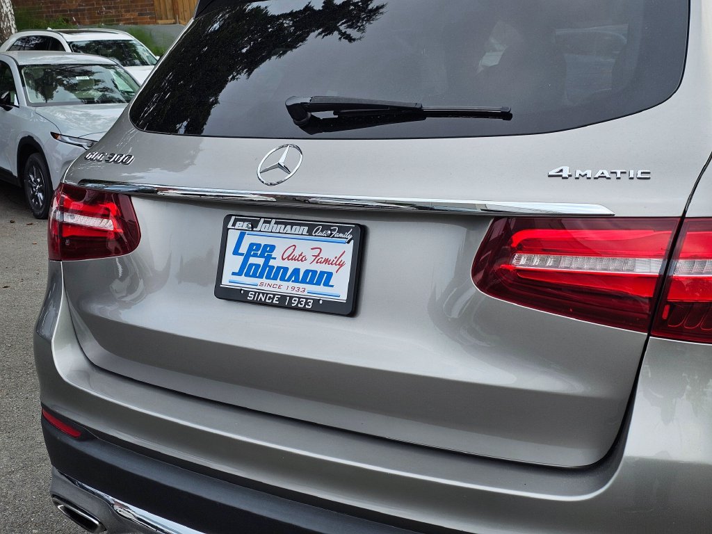 Used 2019 Mercedes-Benz GLC 300 4MATIC image 14