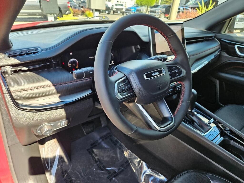 Used 2023 Jeep Compass Trailhawk w/ Trailhawk Elite Group AWD/4WD image 21