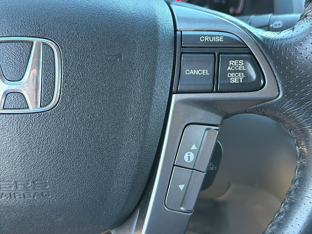 Used 2014 Honda Odyssey Touring Elite image 22