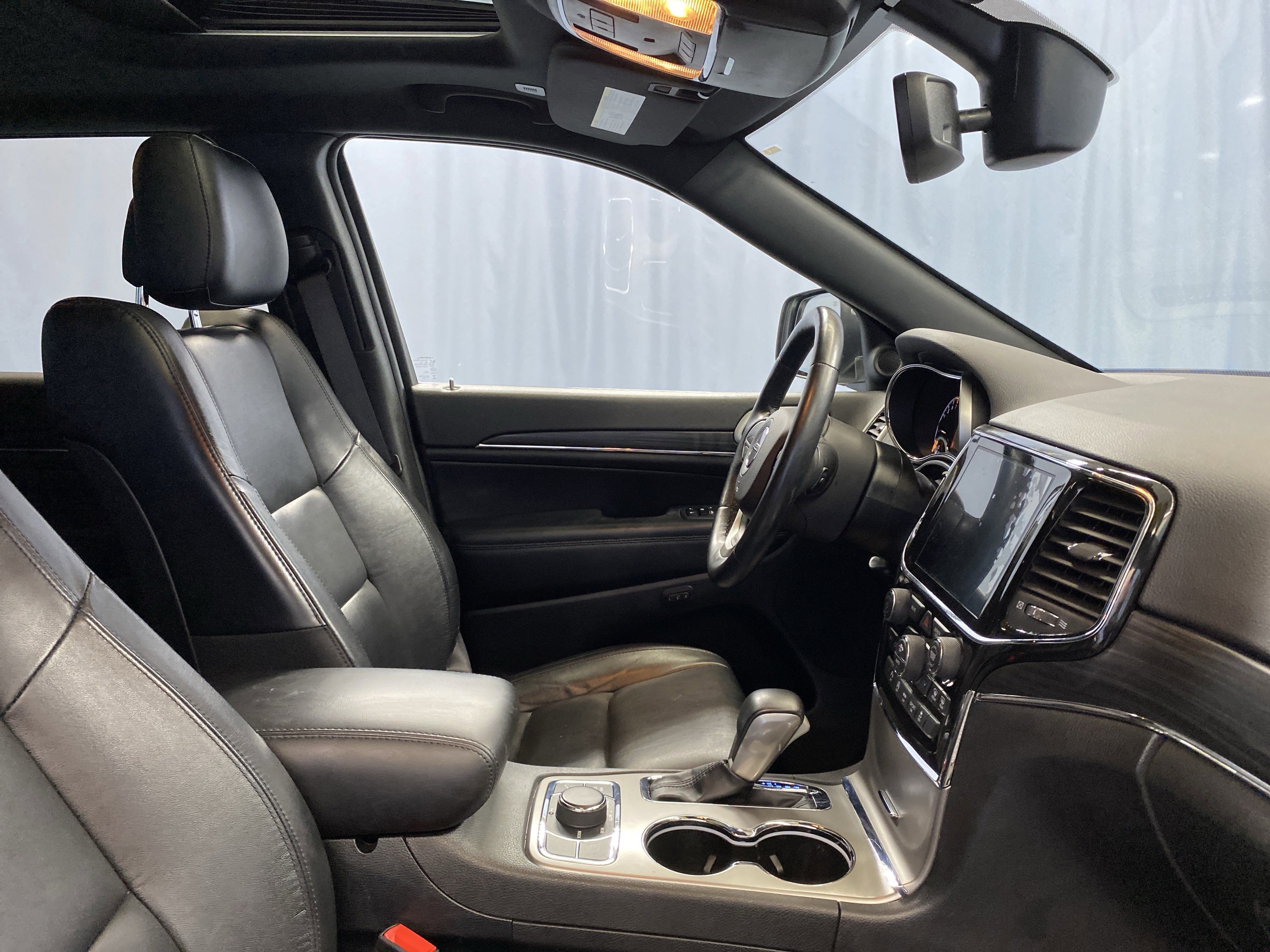 Certified 2022 Jeep Grand Cherokee Limited image 49