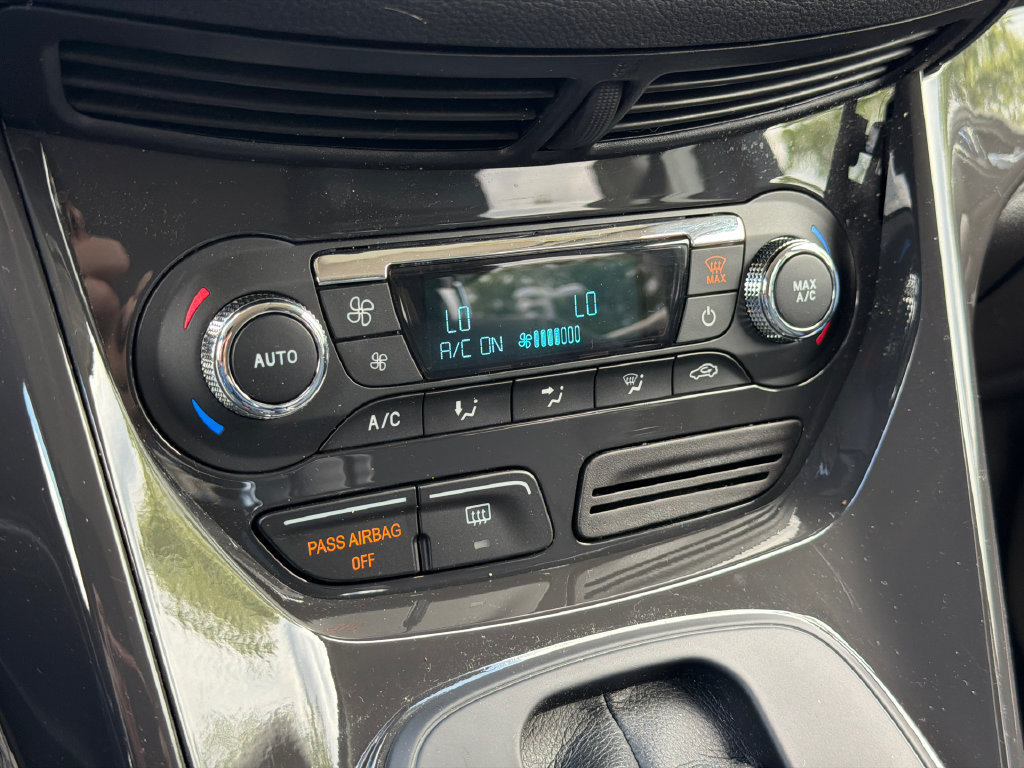 Used 2016 Ford Escape Titanium AWD/4WD image 28