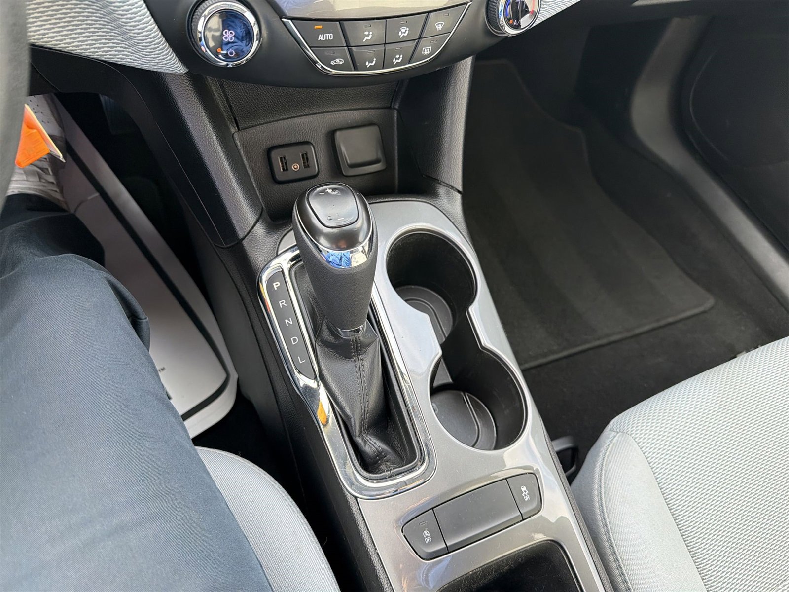 Used 2019 Chevrolet Cruze LT image 16