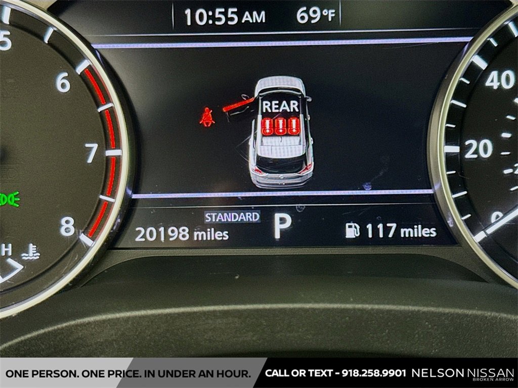 Used 2023 Nissan Rogue SV image 12