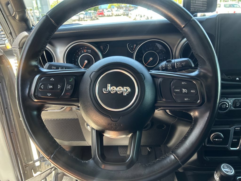 Used 2018 Jeep Wrangler Unlimited Sport S AWD/4WD image 16