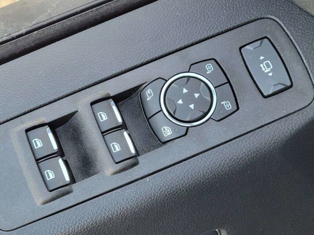 Used 2021 Ford F350 Lariat AWD/4WD image 27