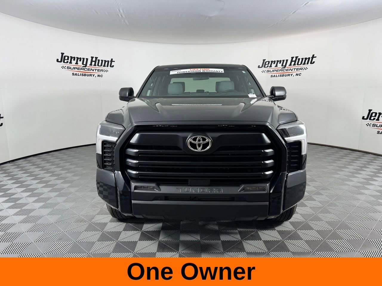 Used 2025 Toyota Tundra SR5 w/ SR5 Convenience Package image 5