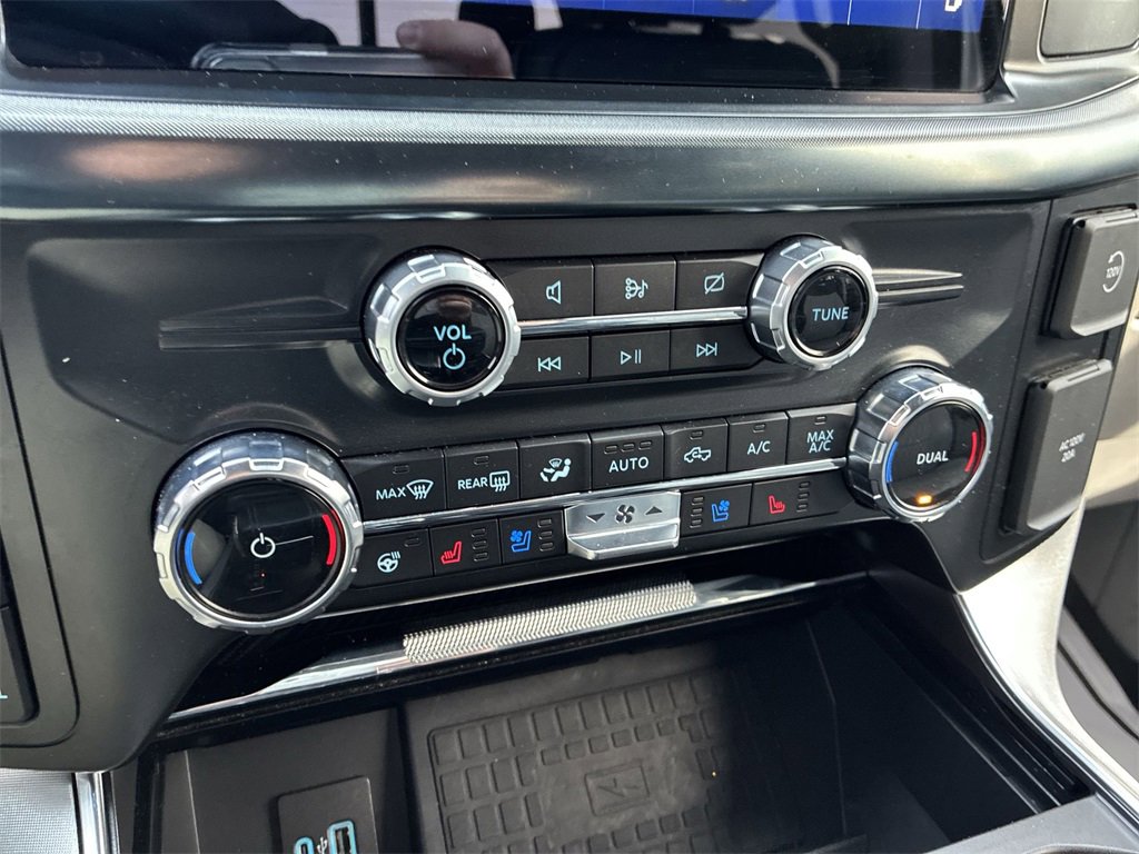 Used 2022 Ford F150 Limited image 17