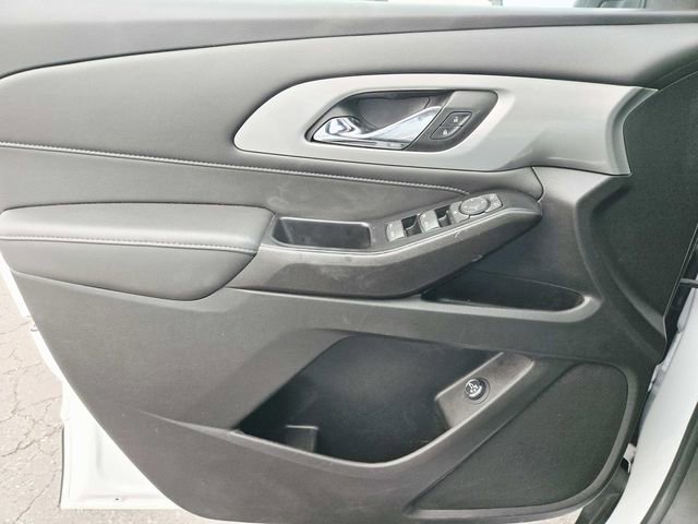 Used 2023 Chevrolet Traverse LT image 31