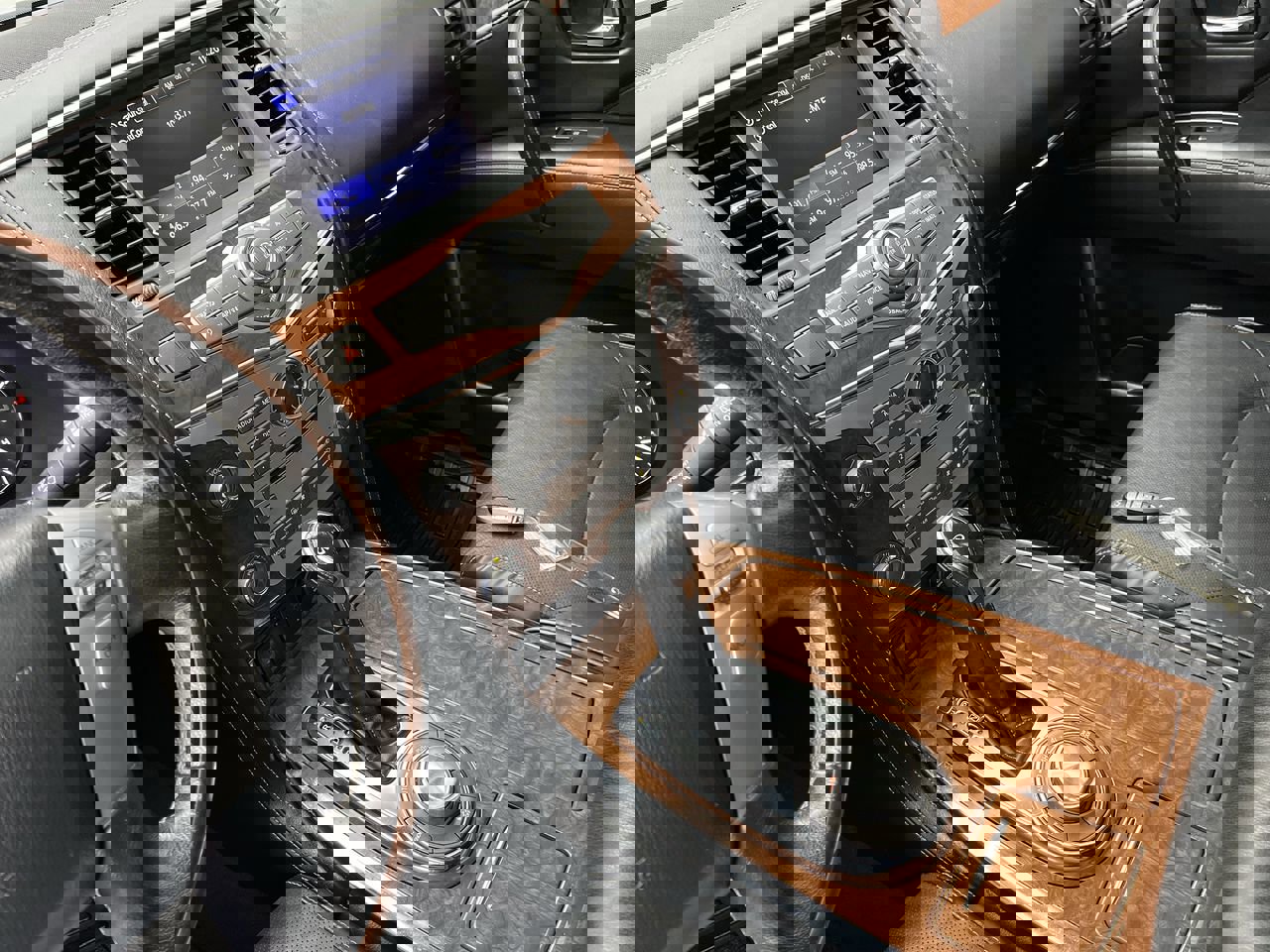 Used 2019 INFINITI QX80 Luxe image 19