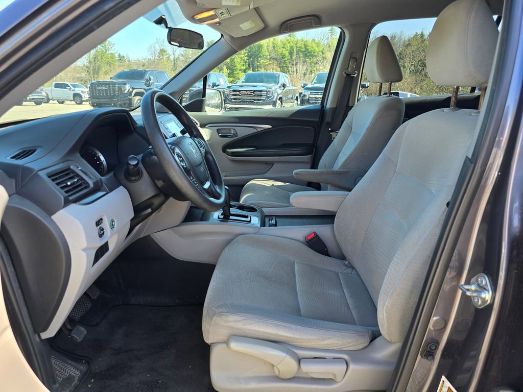 Used 2016 Honda Pilot LX image 4