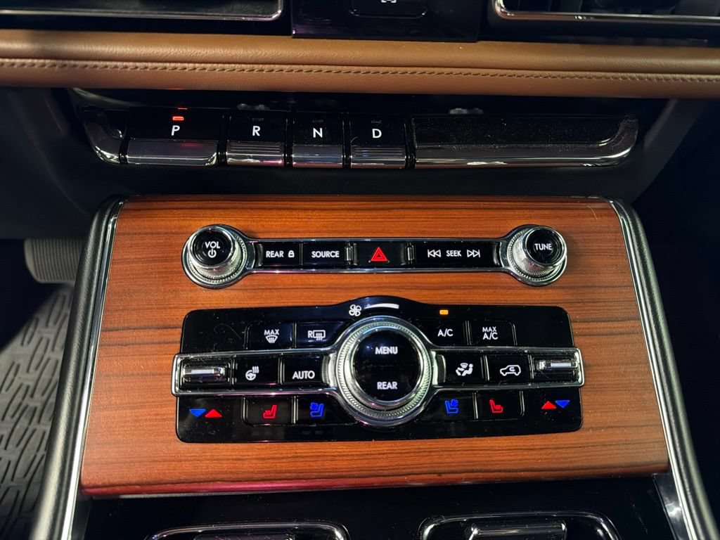 Certified 2023 Lincoln Aviator Reserve w/ Equipment Group 201A AWD/4WD image 14