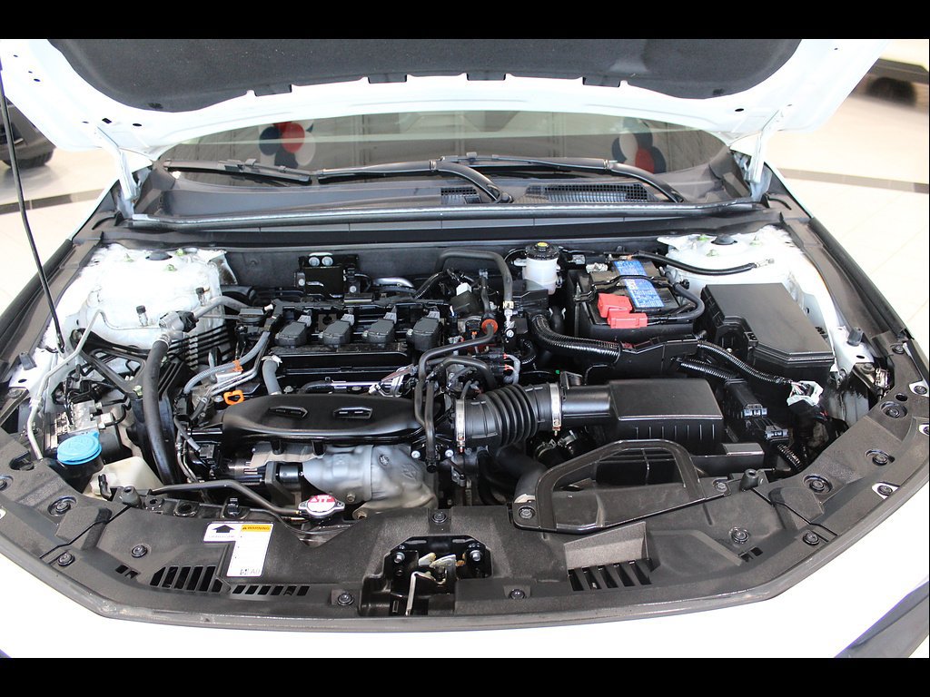 Certified 2023 Honda Accord LX image 30