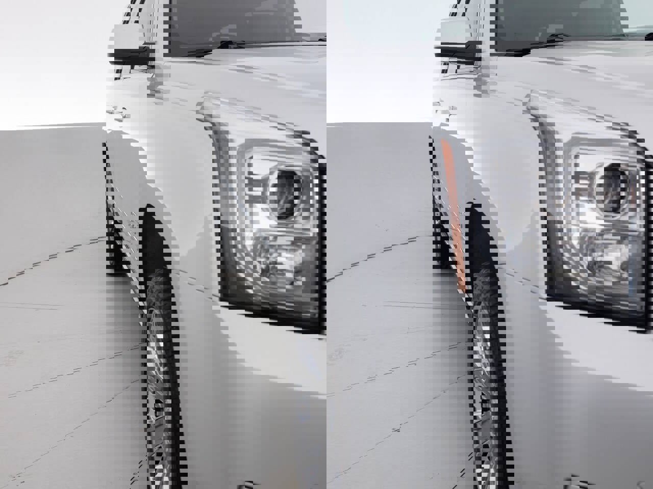 Used 2016 GMC Yukon XL Denali w/ Open Road Package image 11