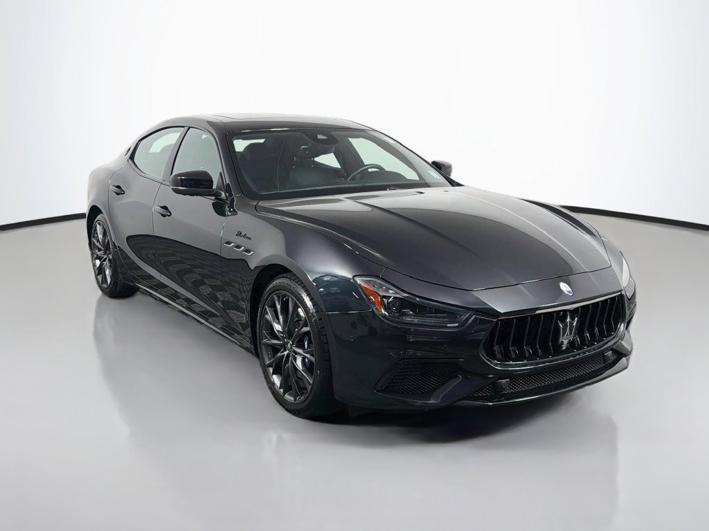 Used 2022 Maserati Ghibli Modena Q4 AWD/4WD image 1