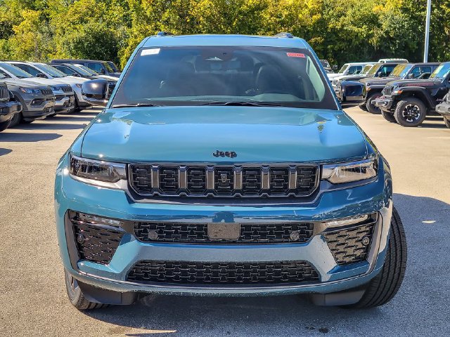 New 2027 Jeep Grand Cherokee L Limited AWD/4WD image 4