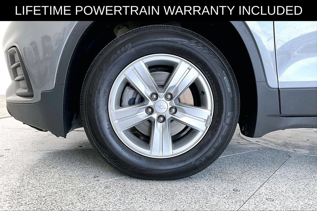 Used 2020 Chevrolet Trax LS w/ Tint and Cruise Package FWD image 12