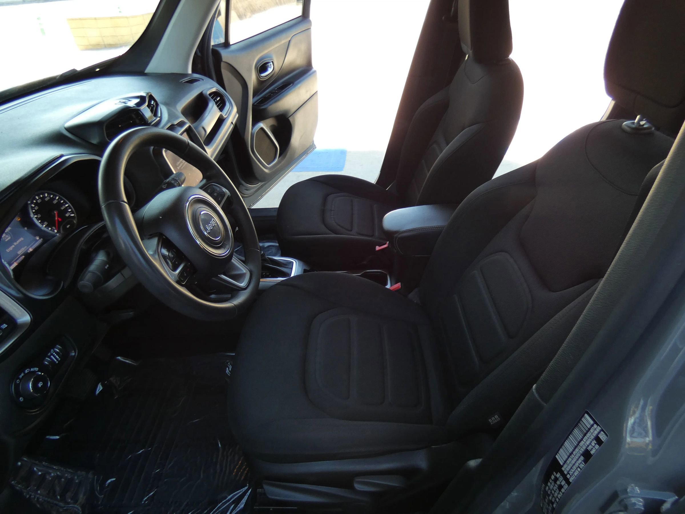 Used 2022 Jeep Renegade Latitude image 53