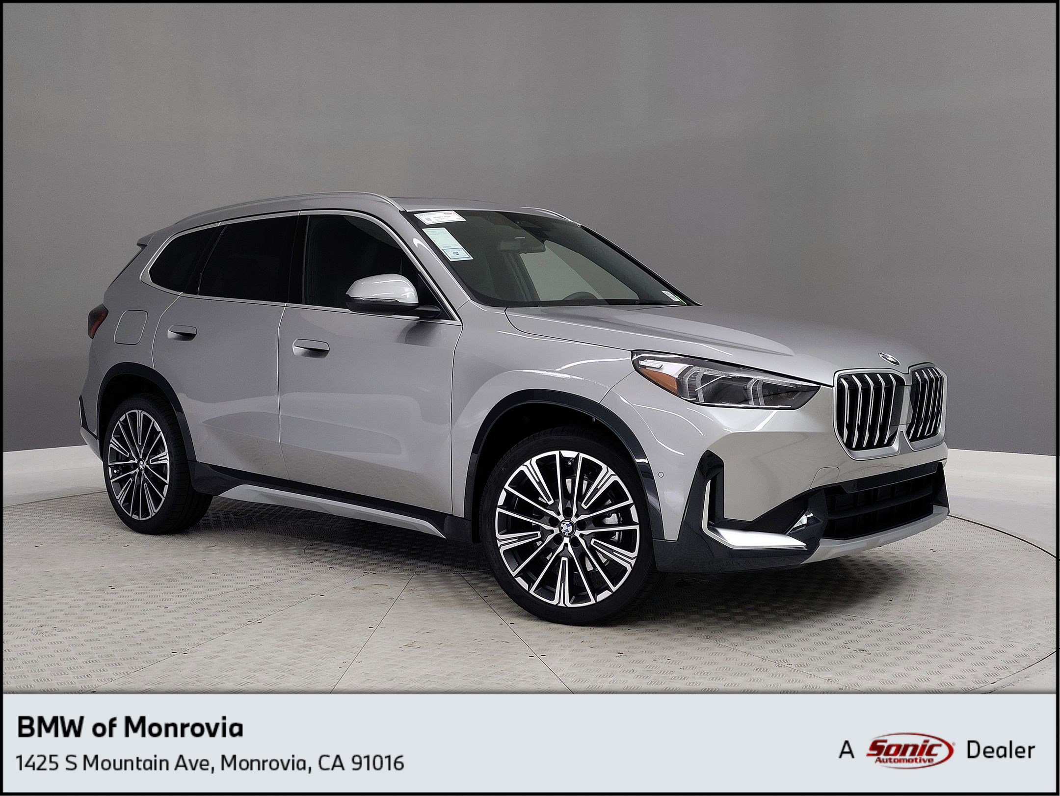 New 2025 BMW X1 xDrive28i w/ Convenience Package