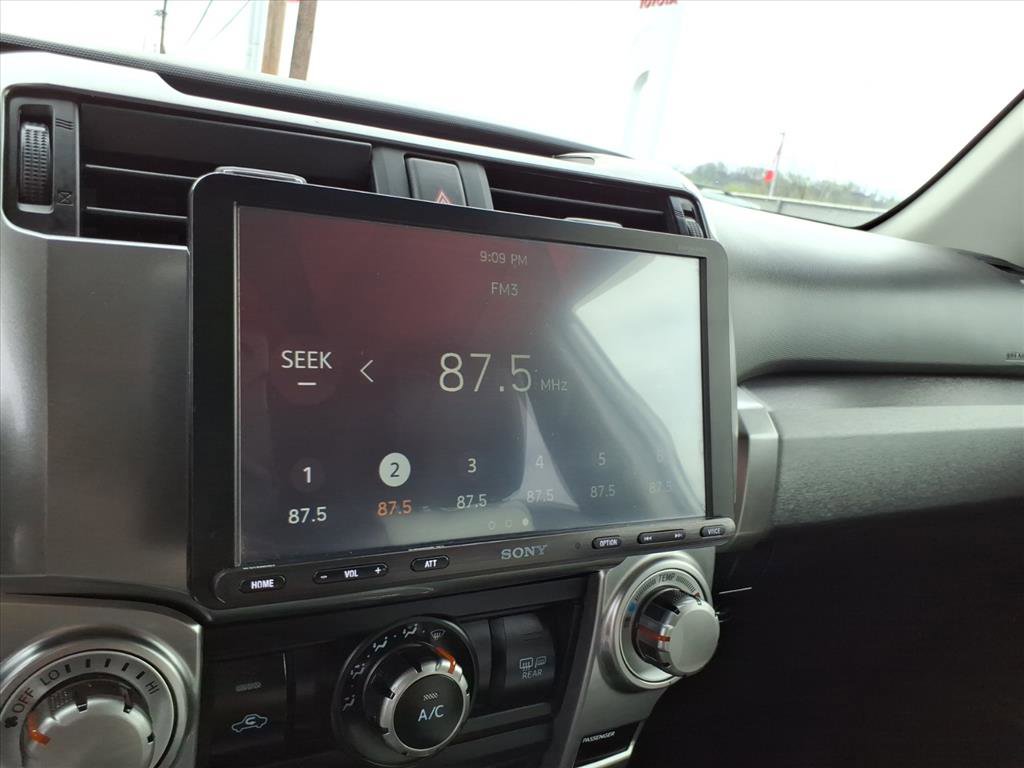 Used 2015 Toyota 4Runner SR5 image 19