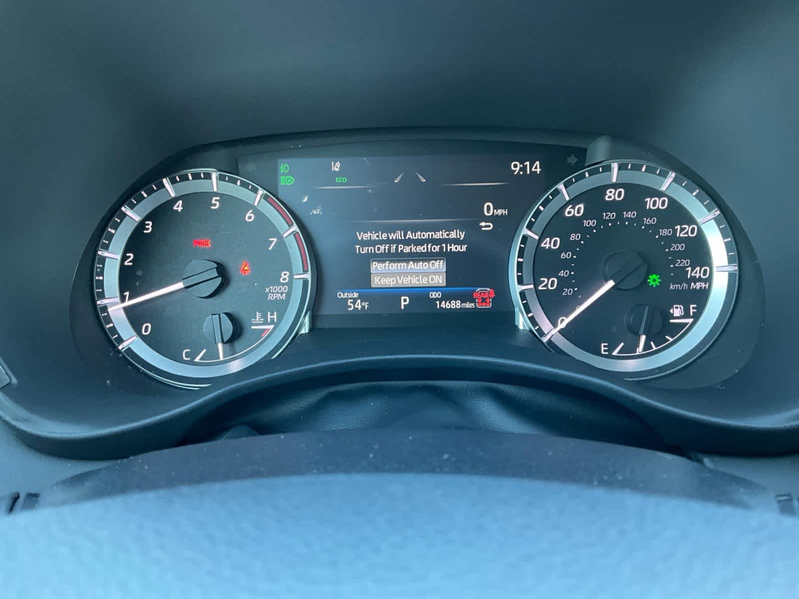 Used 2024 Toyota Highlander XLE AWD/4WD image 16