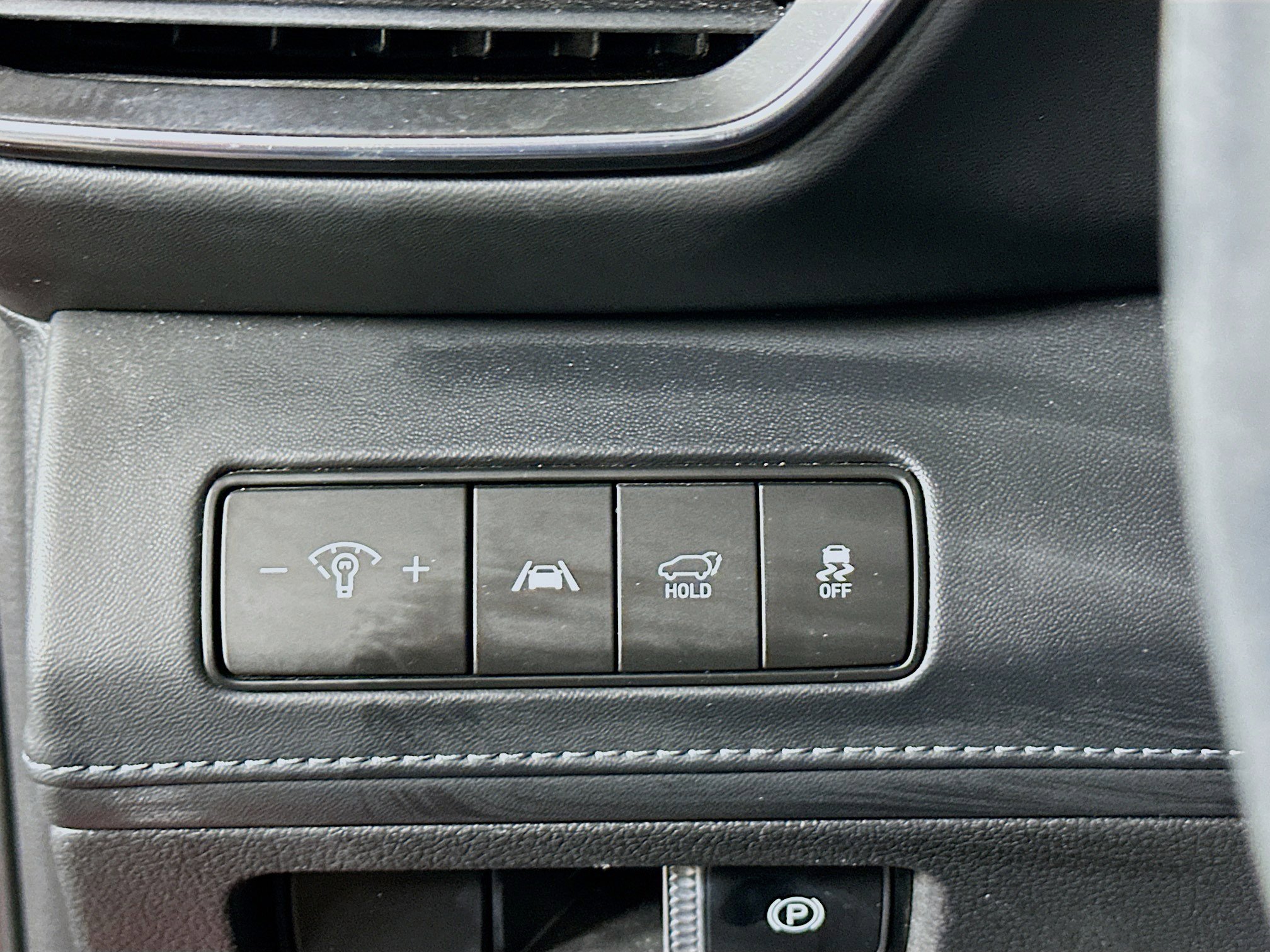 Used 2022 Hyundai Santa Fe SEL w/ Convenience + Premium Package image 16