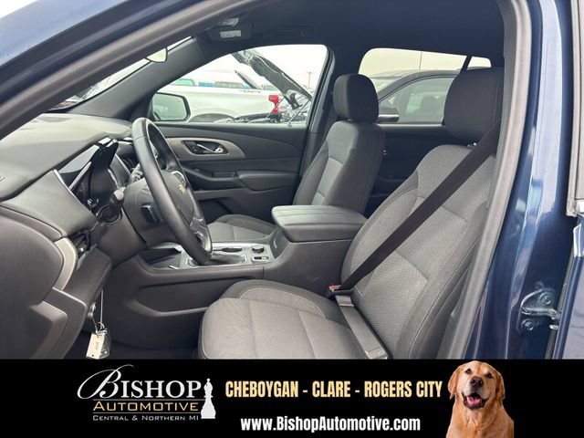 Used 2023 Chevrolet Traverse LT w/ LPO, Floor Liner Package AWD/4WD image 2