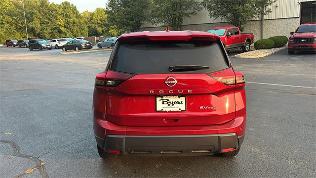 Used 2024 Nissan Rogue SV image 28