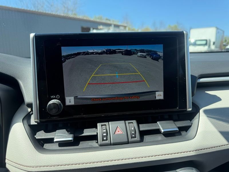 Used 2023 Toyota RAV4 XLE Premium AWD/4WD image 25