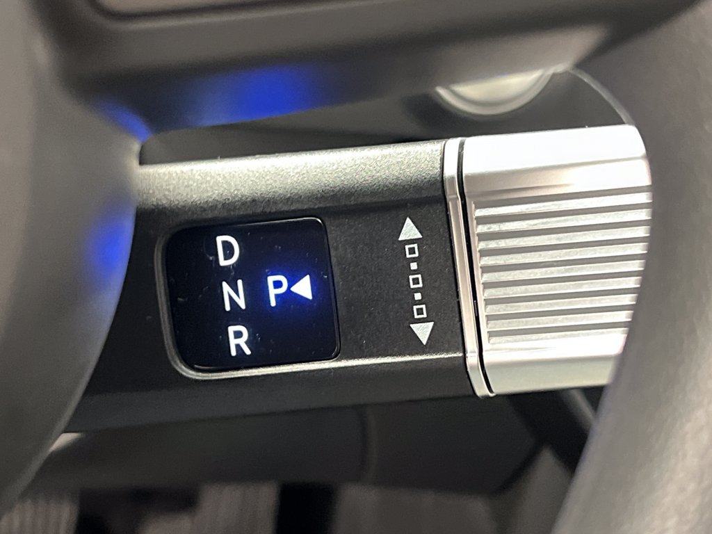 Used 2025 Hyundai Sonata SEL FWD image 46