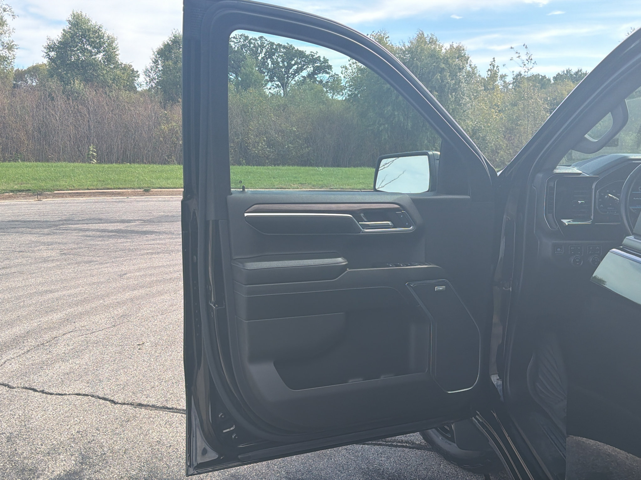 Used 2023 Chevrolet Silverado 1500 RST w/ RST All Star Premium Package AWD/4WD image 10