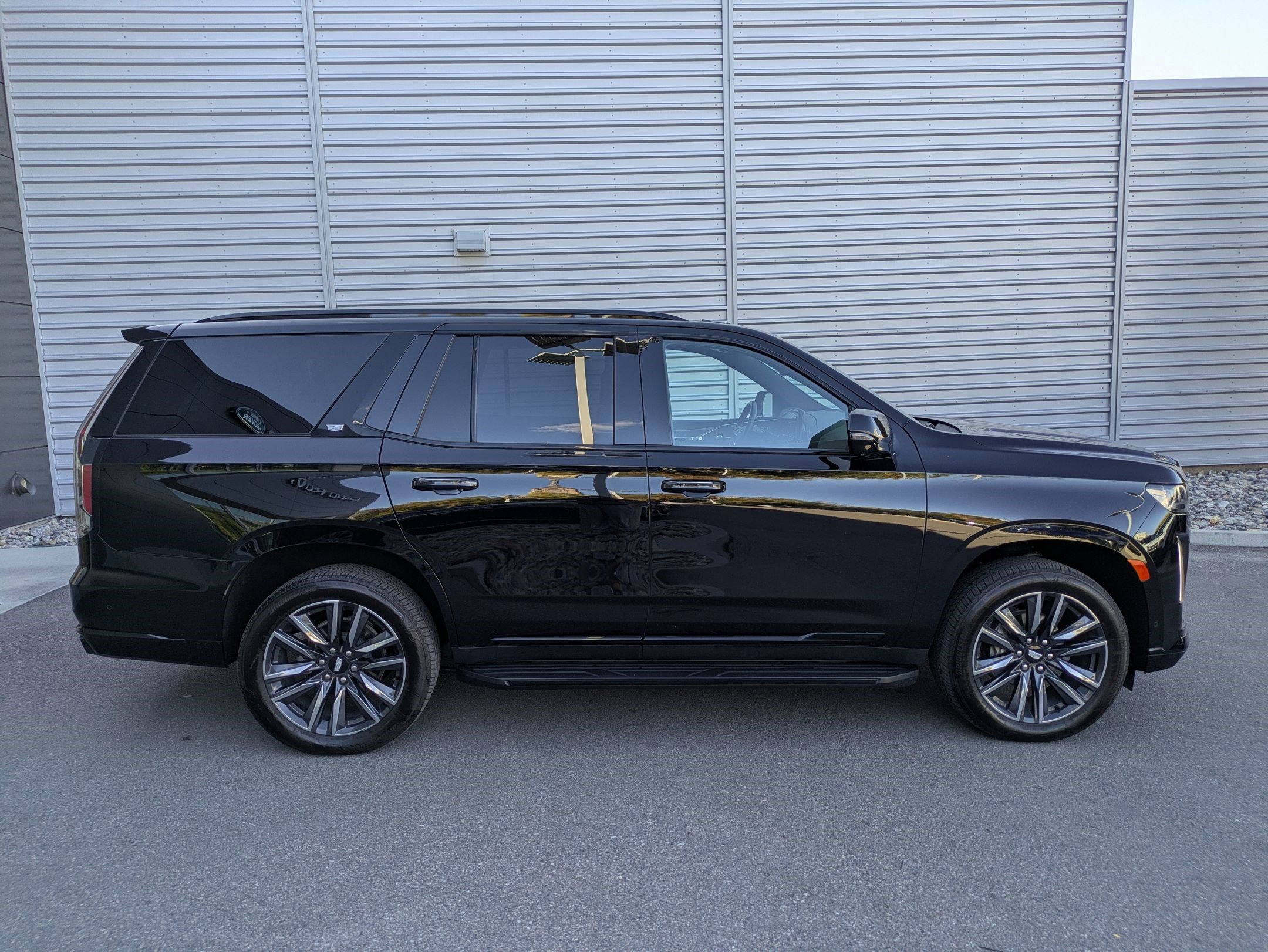 Used 2024 Cadillac Escalade Sport image 2