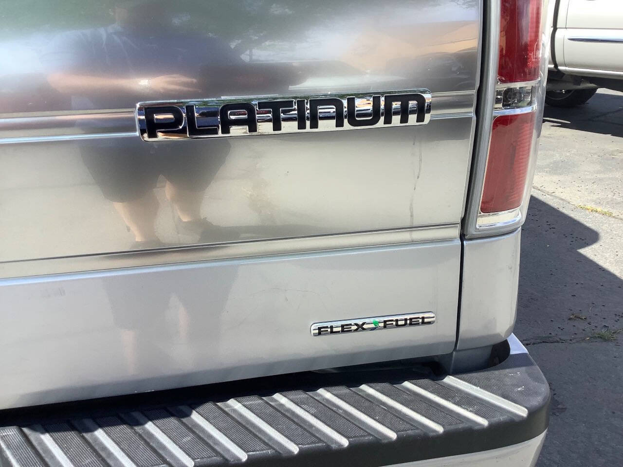 Used 2011 Ford F150 Platinum AWD/4WD image 23