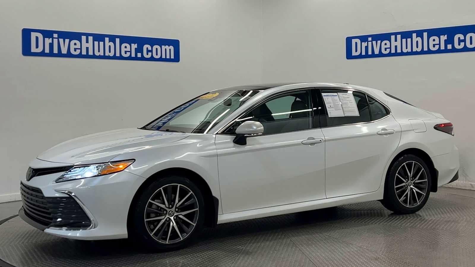 Used 2022 Toyota Camry XLE AWD/4WD image 4
