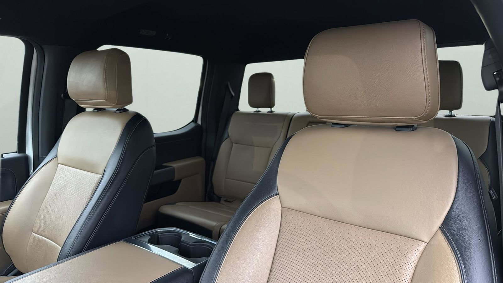 Used 2024 Ford F350 Lariat w/ Lariat Ultimate Package image 10