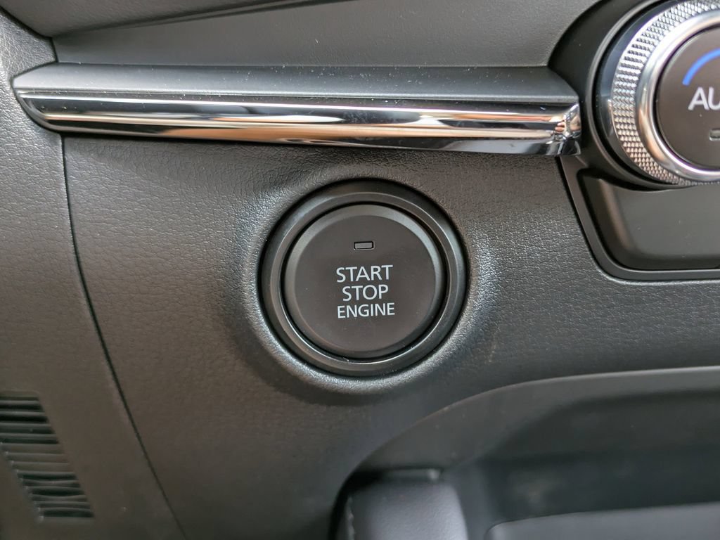 Certified 2025 MAZDA MAZDA3 s FWD image 29