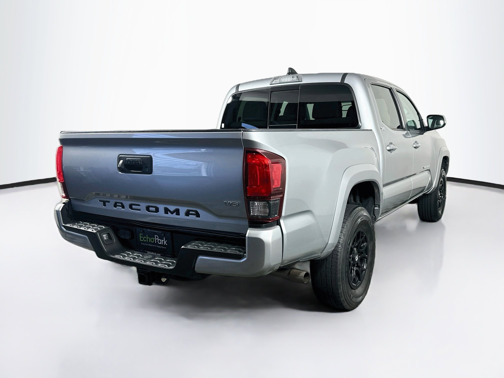 Used 2022 Toyota Tacoma SR5 w/ Technology Package RWD image 9