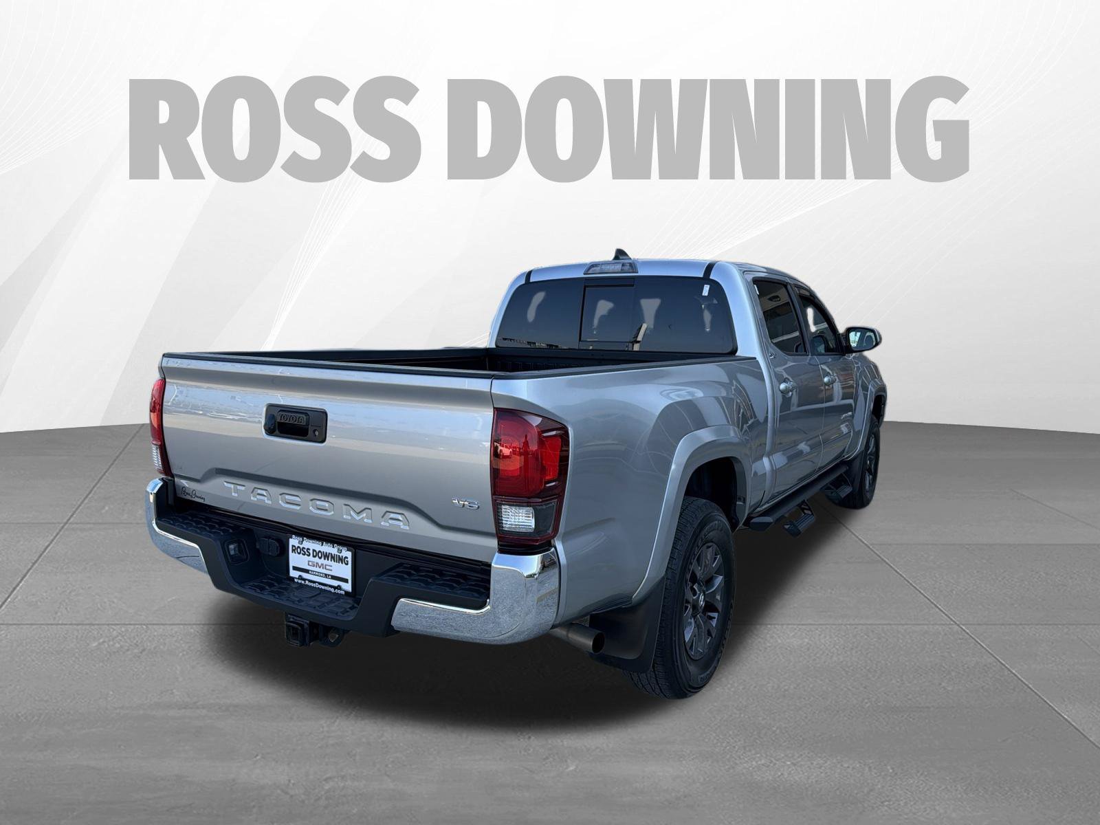 Used 2023 Toyota Tacoma SR5 RWD image 4
