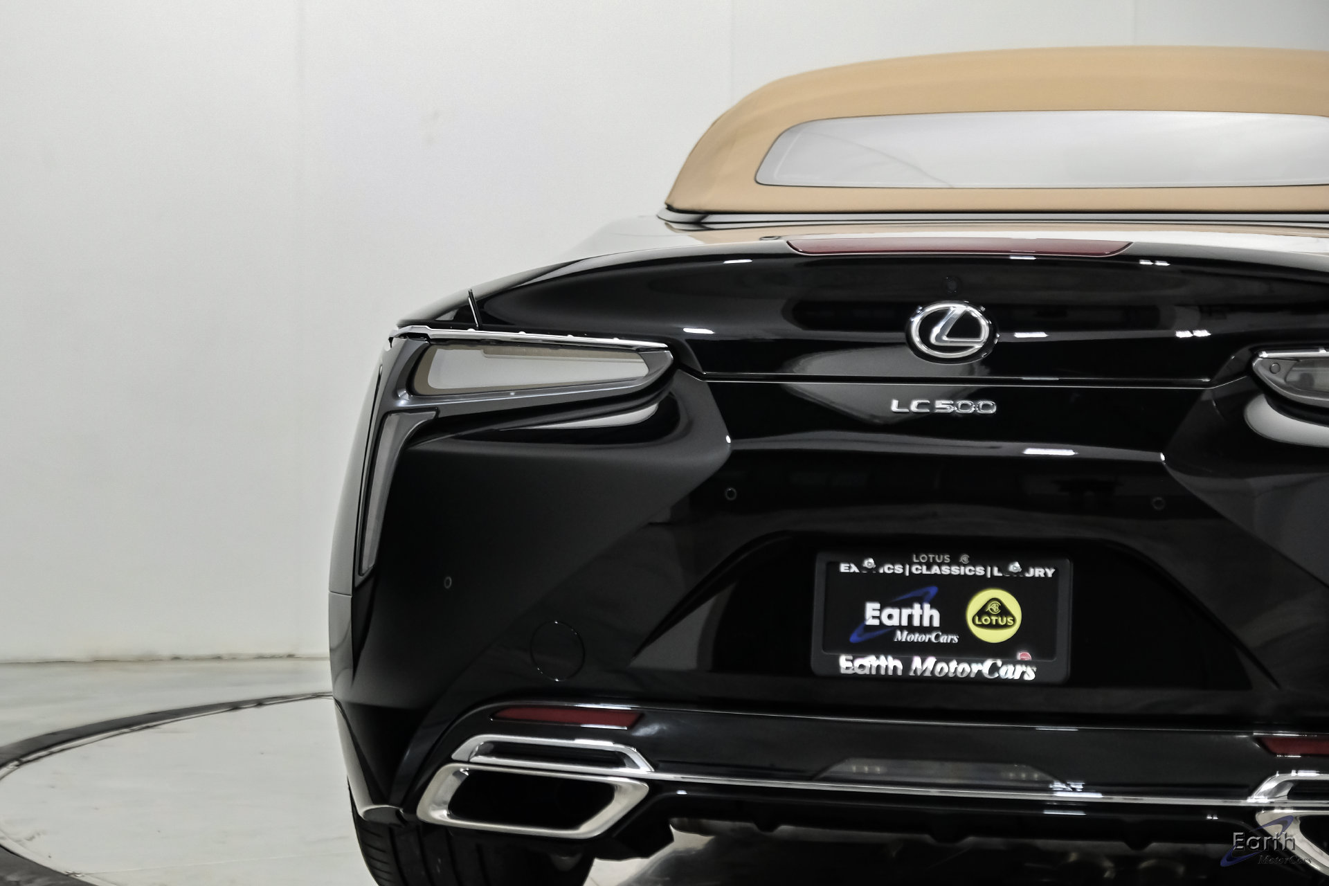 Used 2021 Lexus LC 500 Convertible w/ Touring Package RWD image 18