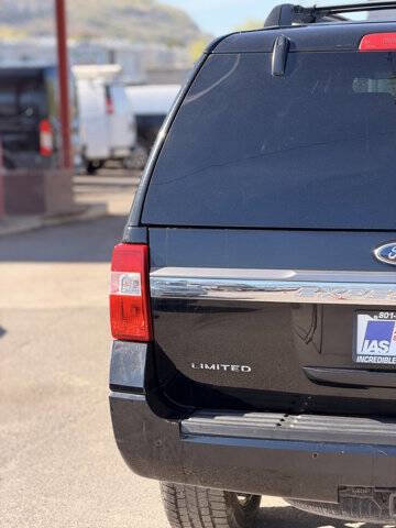 Used 2016 Ford Expedition Limited w/ Equipment Group 301A RWD image 6