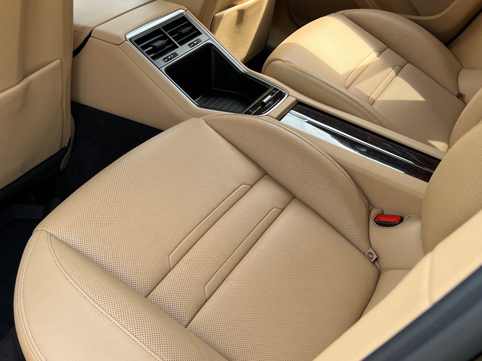 Certified 2018 Porsche Panamera 4S AWD/4WD image 21